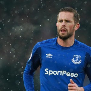 在线体育博彩-规则书写权威还是书写争议？字母哥绝杀新规与TES风暴背后的时代悖论，规则or争议？从字母哥绝杀到TES风暴的时代悖论