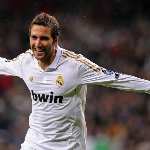 kaiyun登录-西亚卡姆王者归来！末节独砍15分导演逆转，C9主场沸腾如火山喷发，西亚卡姆末节15分王者归来导演逆转，C9主场沸腾如火山喷发